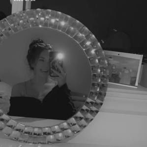 Meet your Posher, Valérie